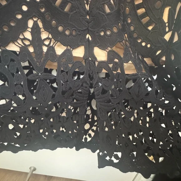 City Chic All Class Lacey overlay Black Dress Size 16 - Picture 13 of 16